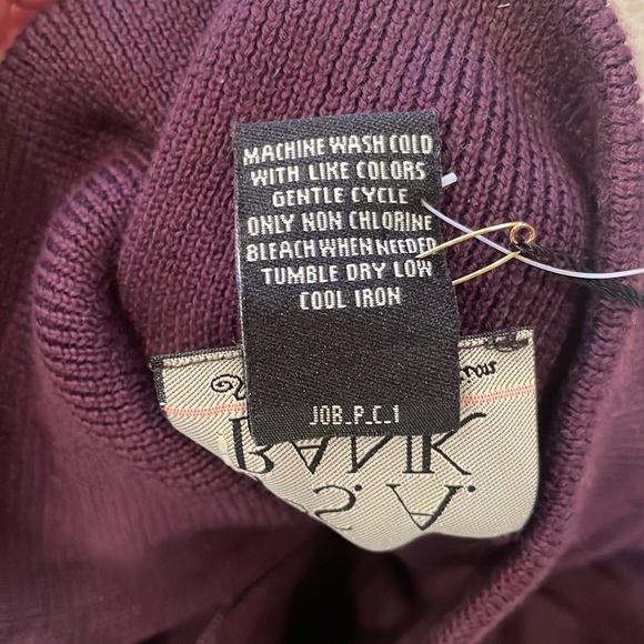 NWT Jos. A Banks 1/4 Zip Sweater - Picture 4 of 4